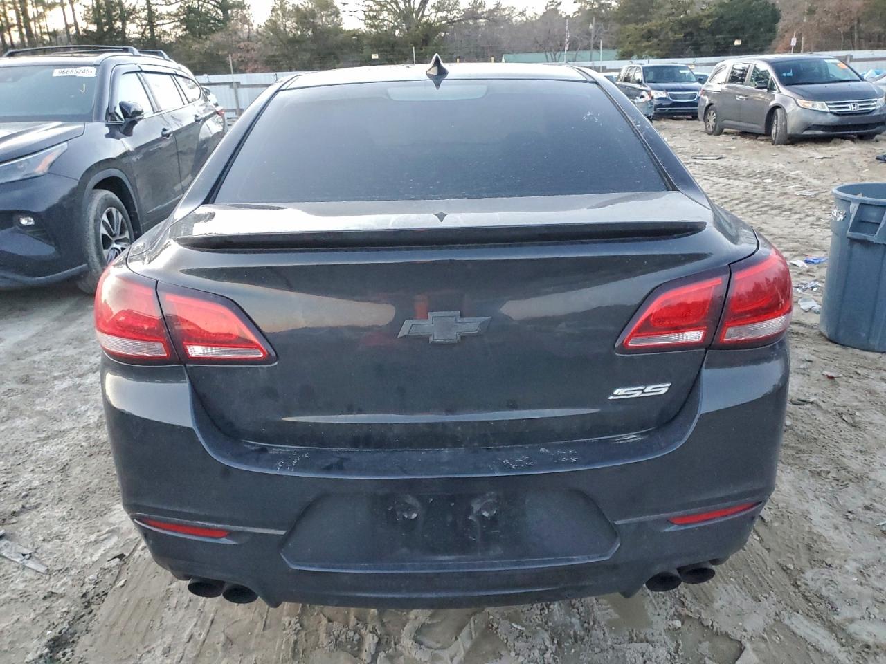 Chevrolet SS Image 9