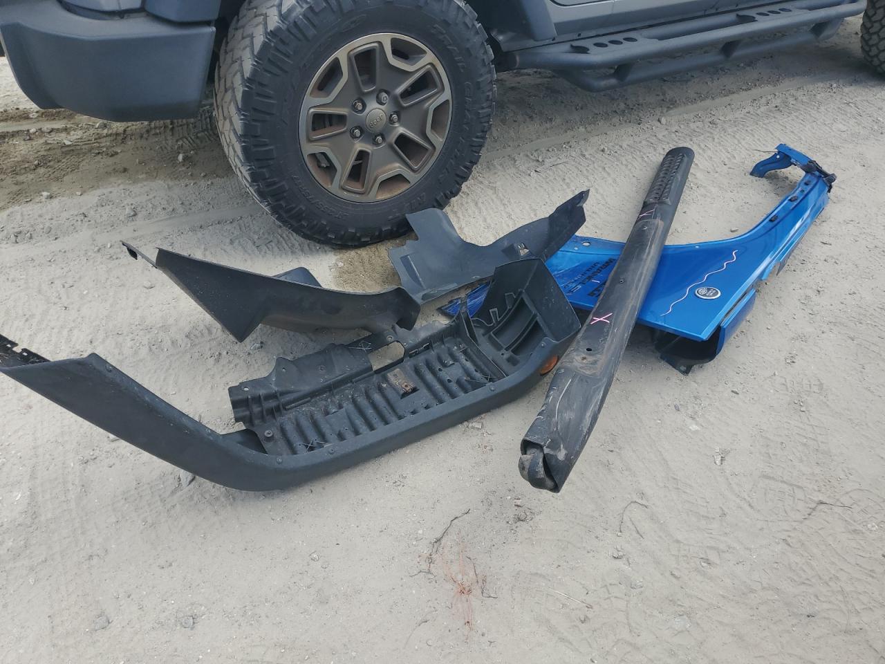 Jeep Wrangler Sport Image 13