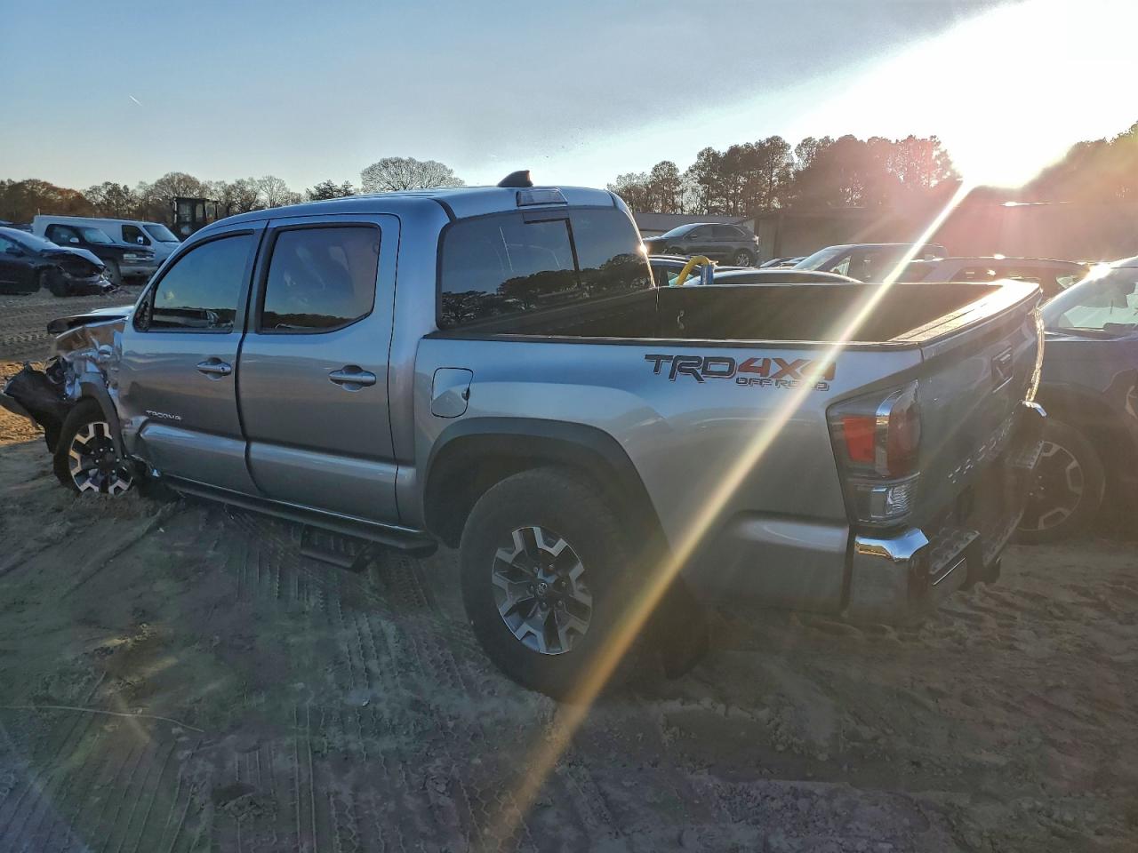 Toyota Tacoma Double Cab Image 12