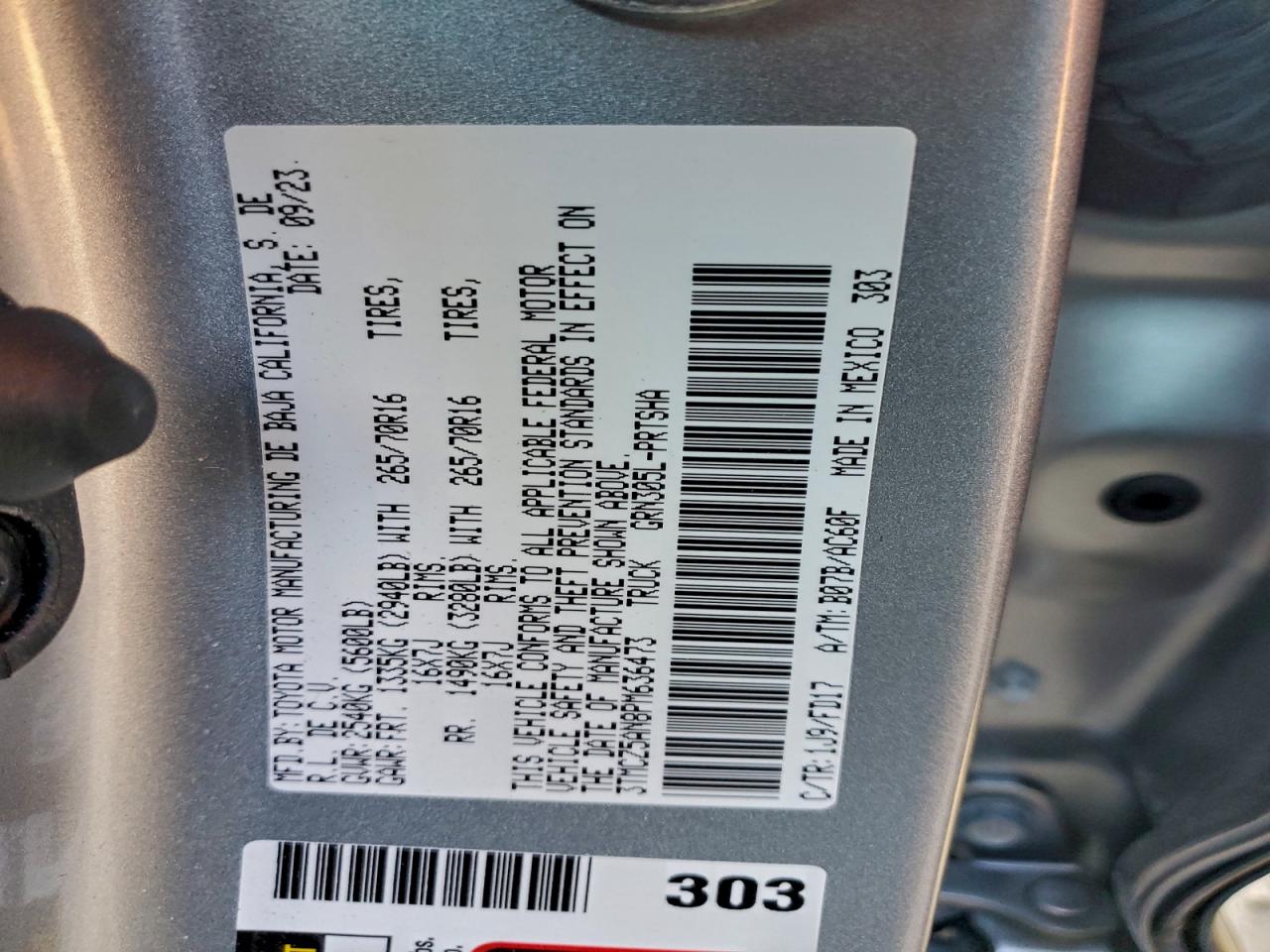 Toyota Tacoma Double Cab Image 11