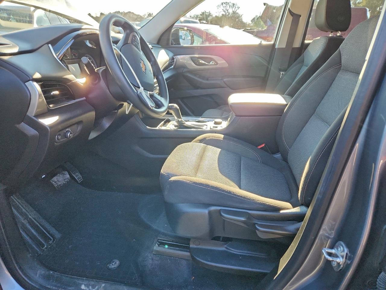 Chevrolet Traverse Ls Image 5