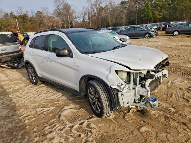 Mitsubishi Outlander Le Image 13