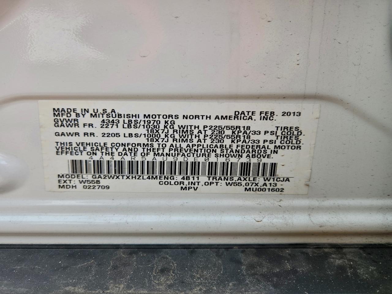 Mitsubishi Outlander Le Image 3