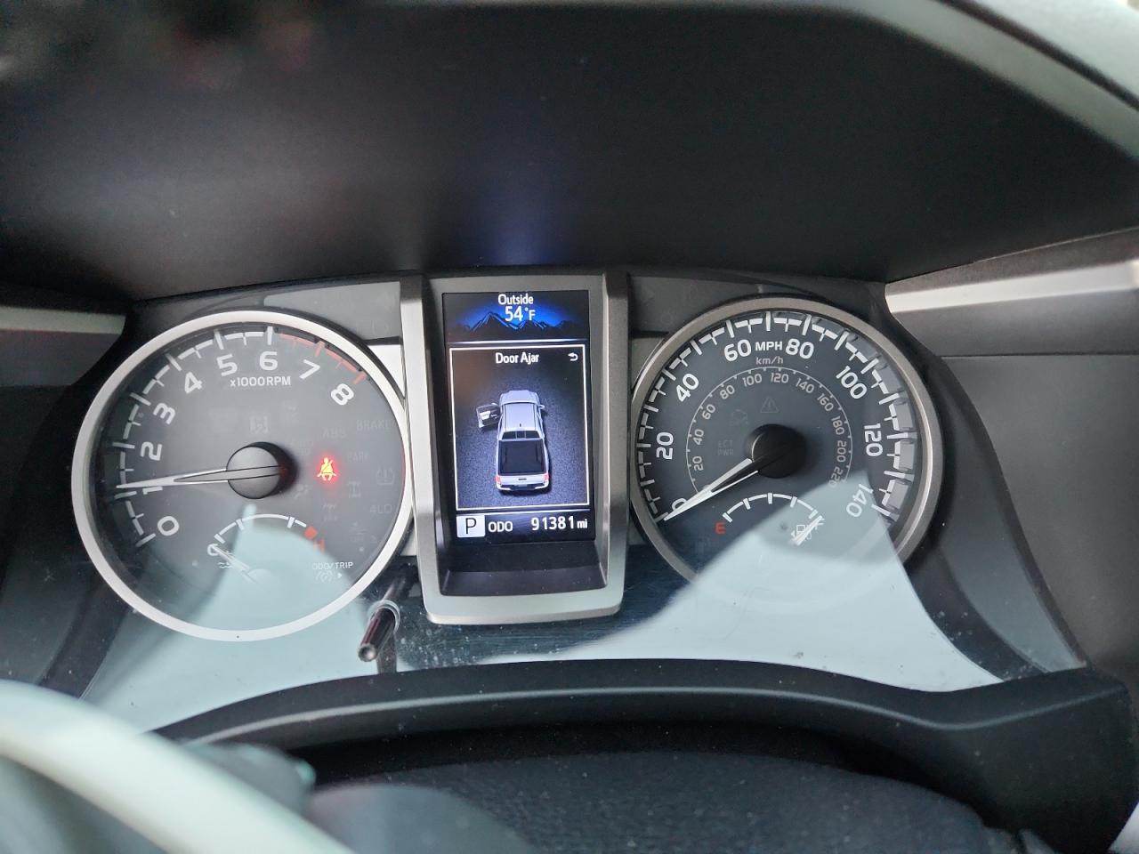 Toyota Tacoma Double Cab Image 5