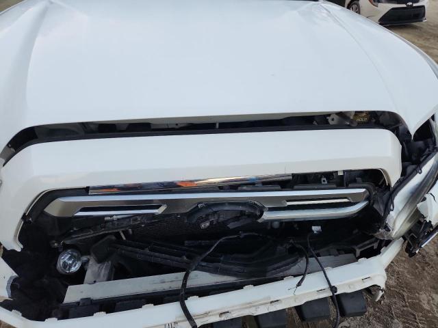 Toyota Tacoma Double Cab Image 9