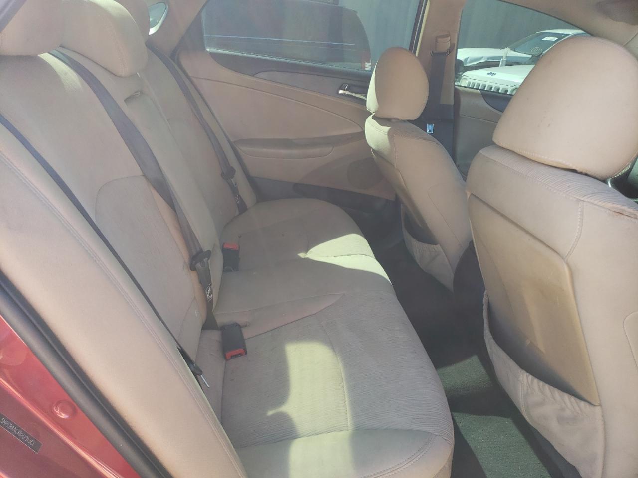 Hyundai SONATA Gls Image 6