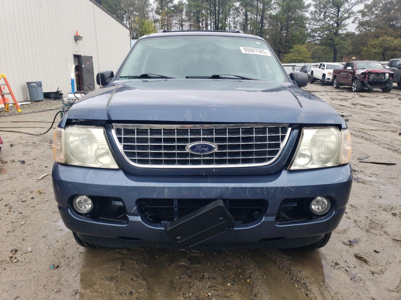 Ford Explorer Xlt Image 3