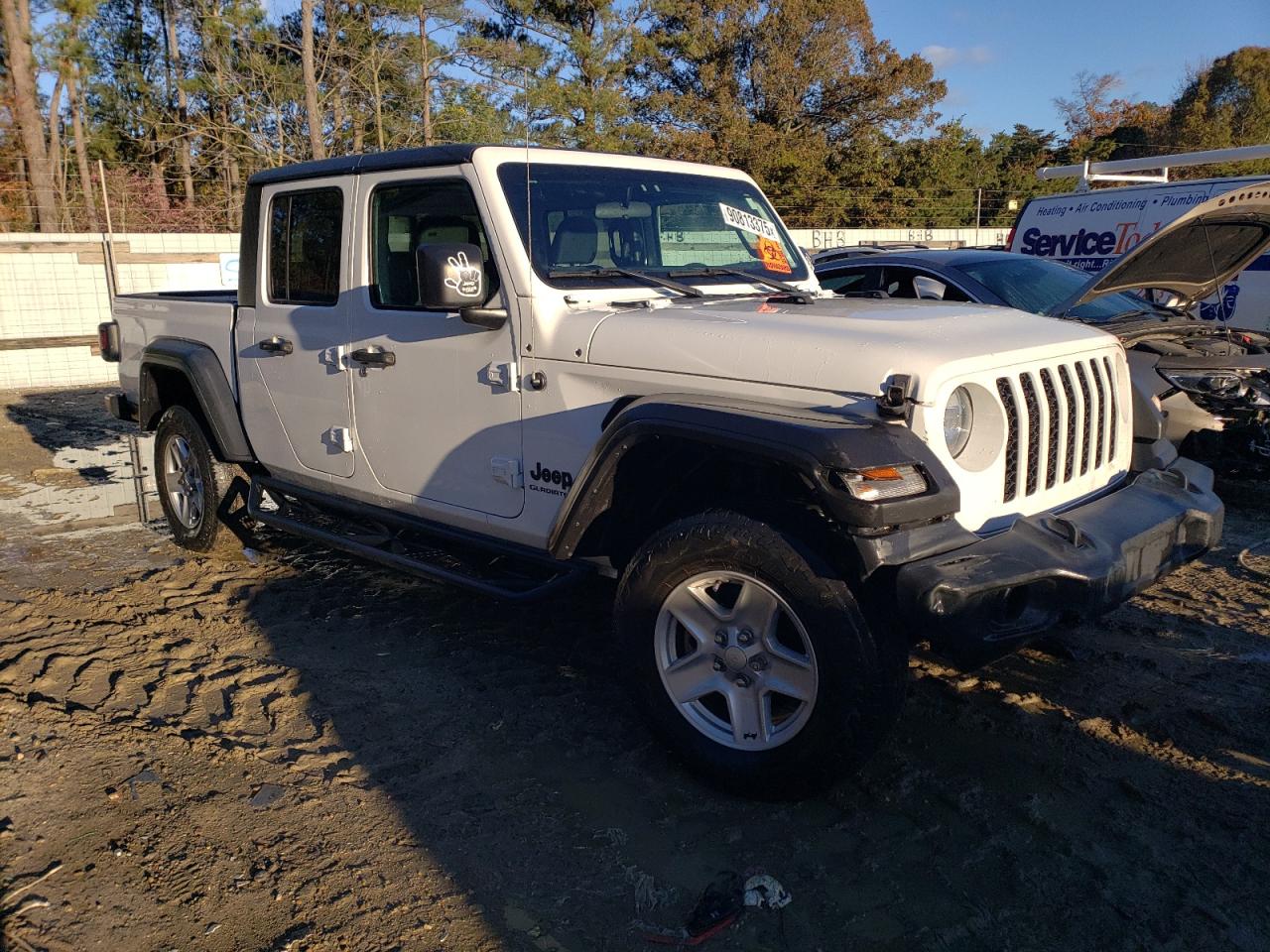 Jeep Gladiator Sport Image 4