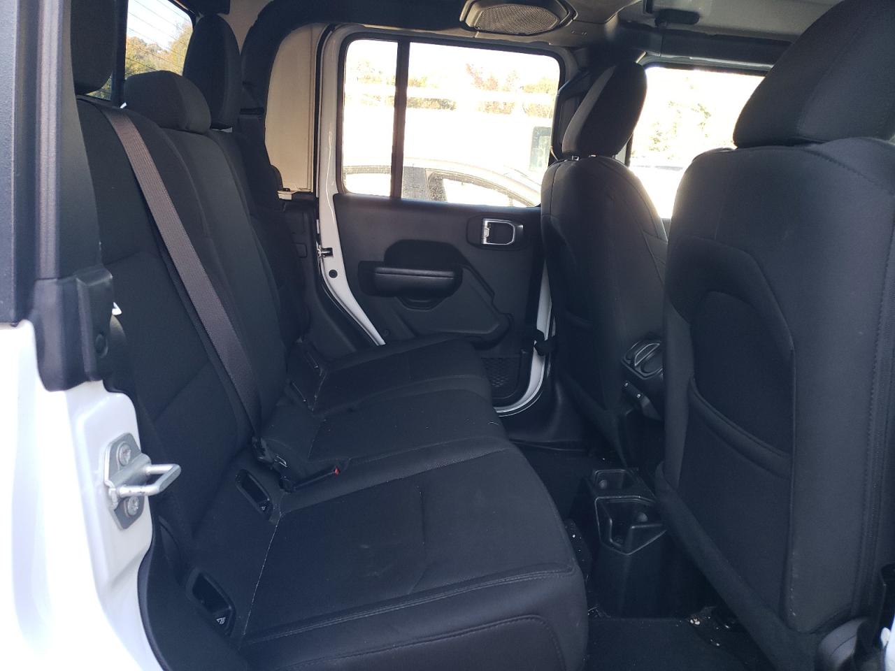 Jeep Gladiator Sport Image 9