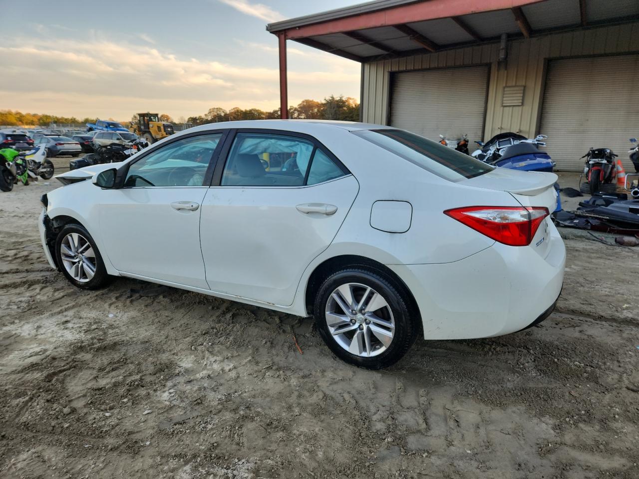 Toyota Corolla Eco Image 2