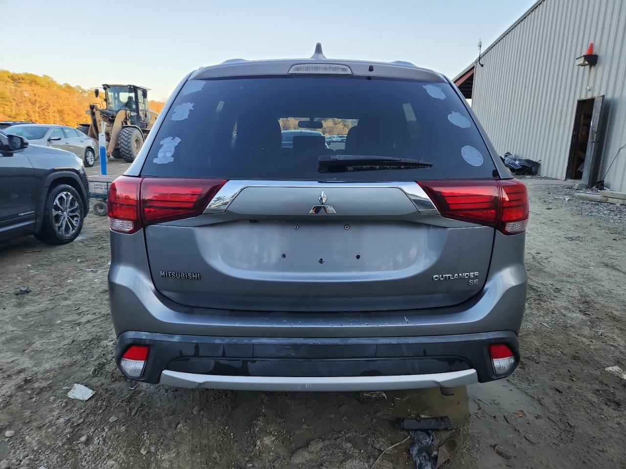 Mitsubishi Outlander Se Image 12