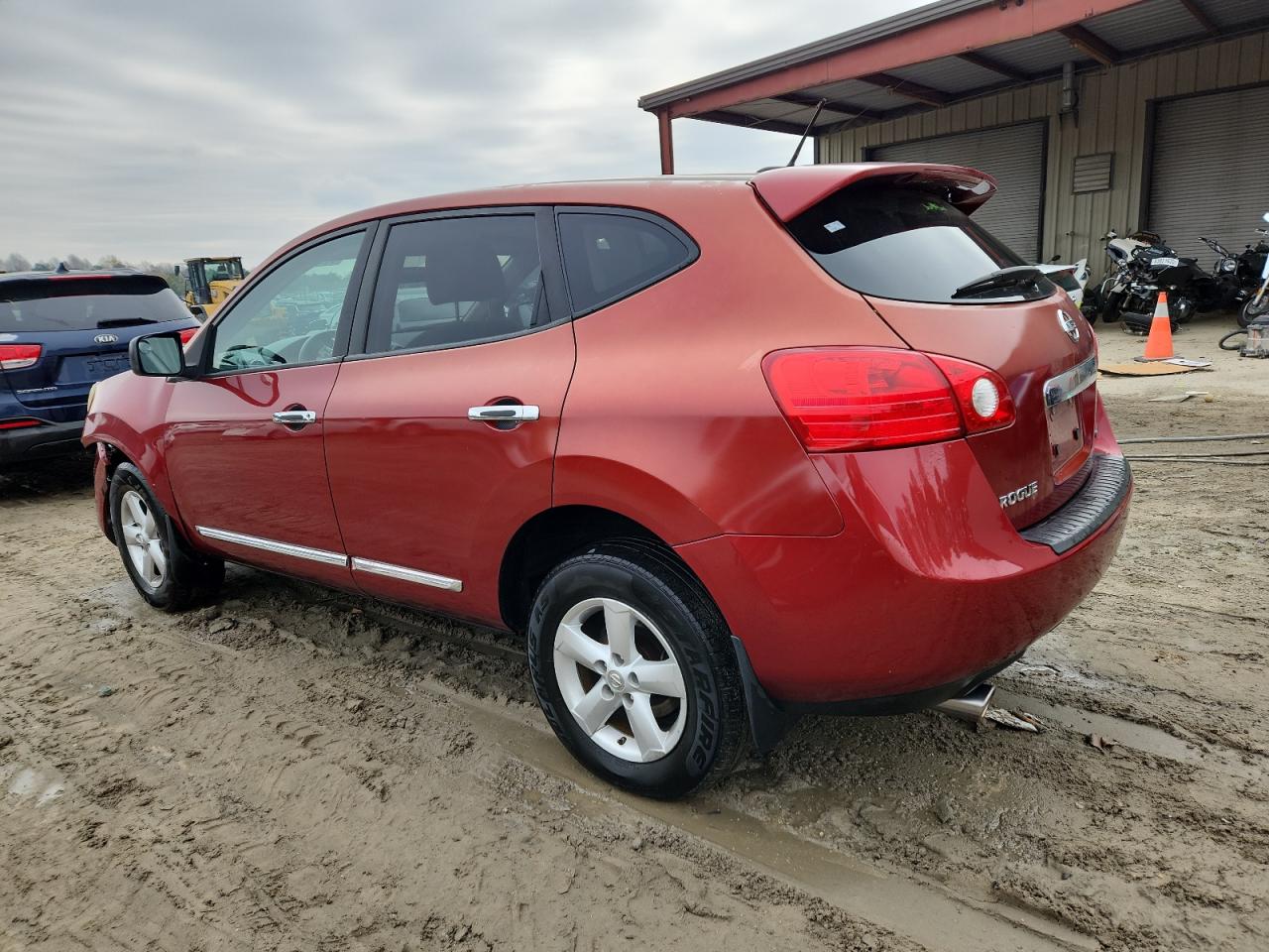 Nissan Rogue S Image 2