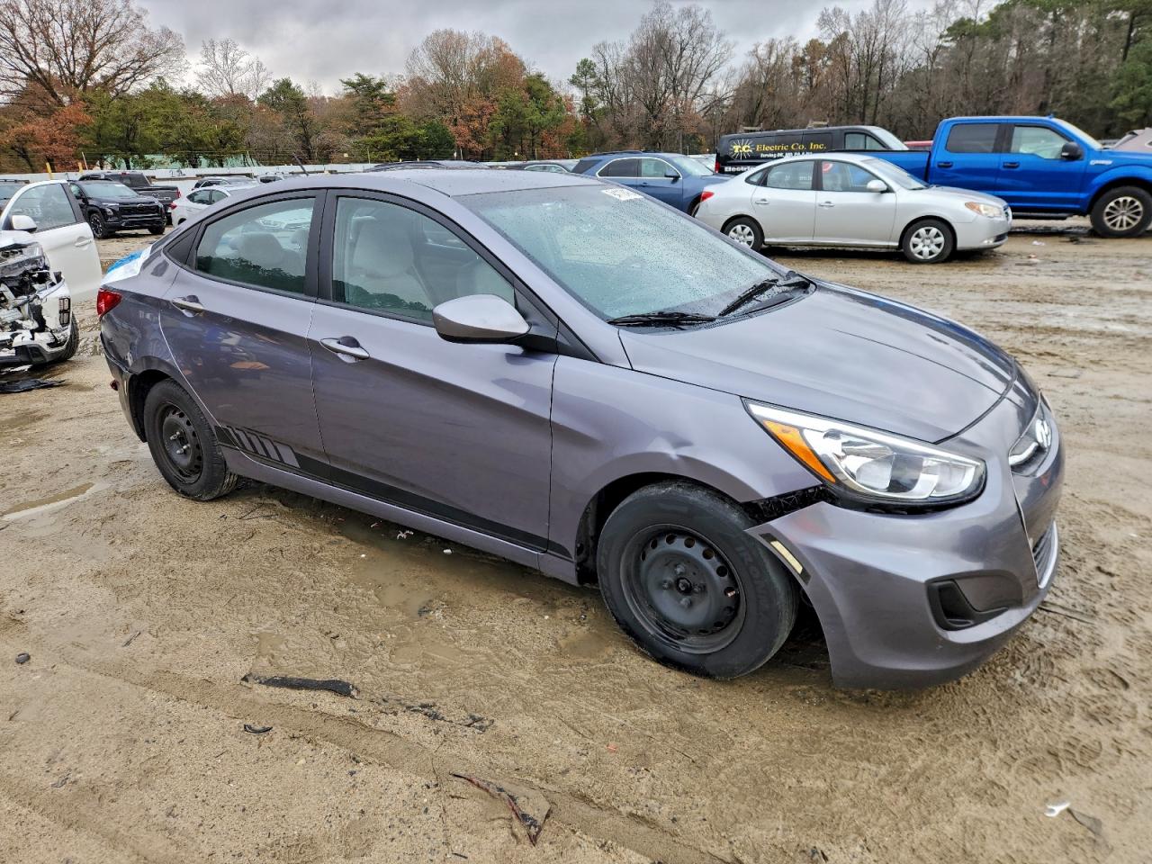 Hyundai ACCENT Se Image 7