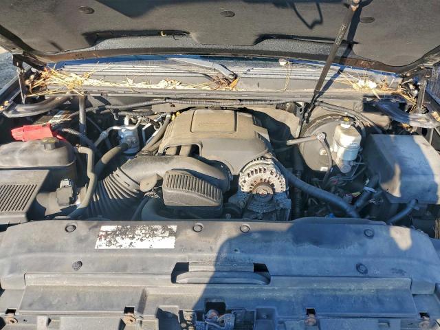 GMC Yukon Denali Image 8