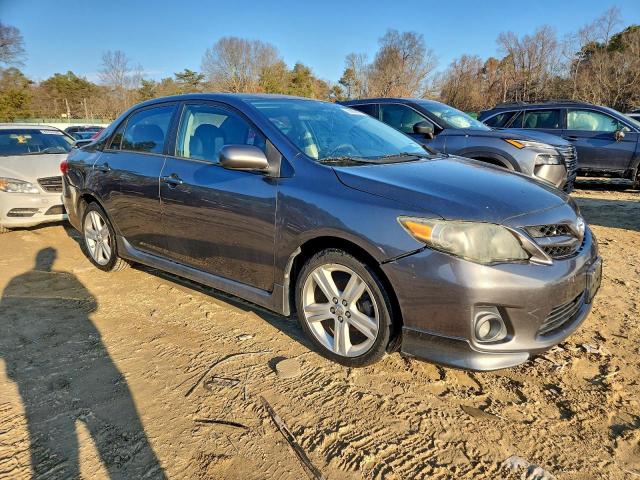 Toyota Corolla Base Image 7