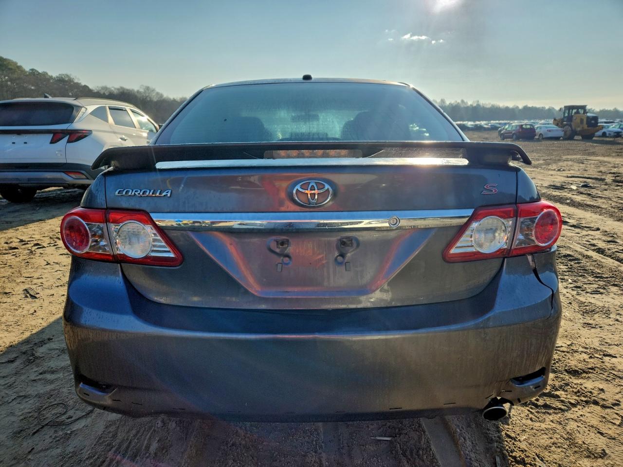 Toyota Corolla Base Image 11