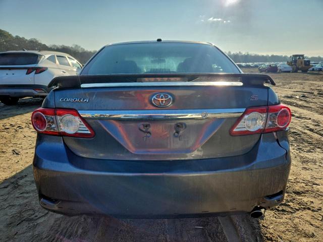 Toyota Corolla Base Image 11