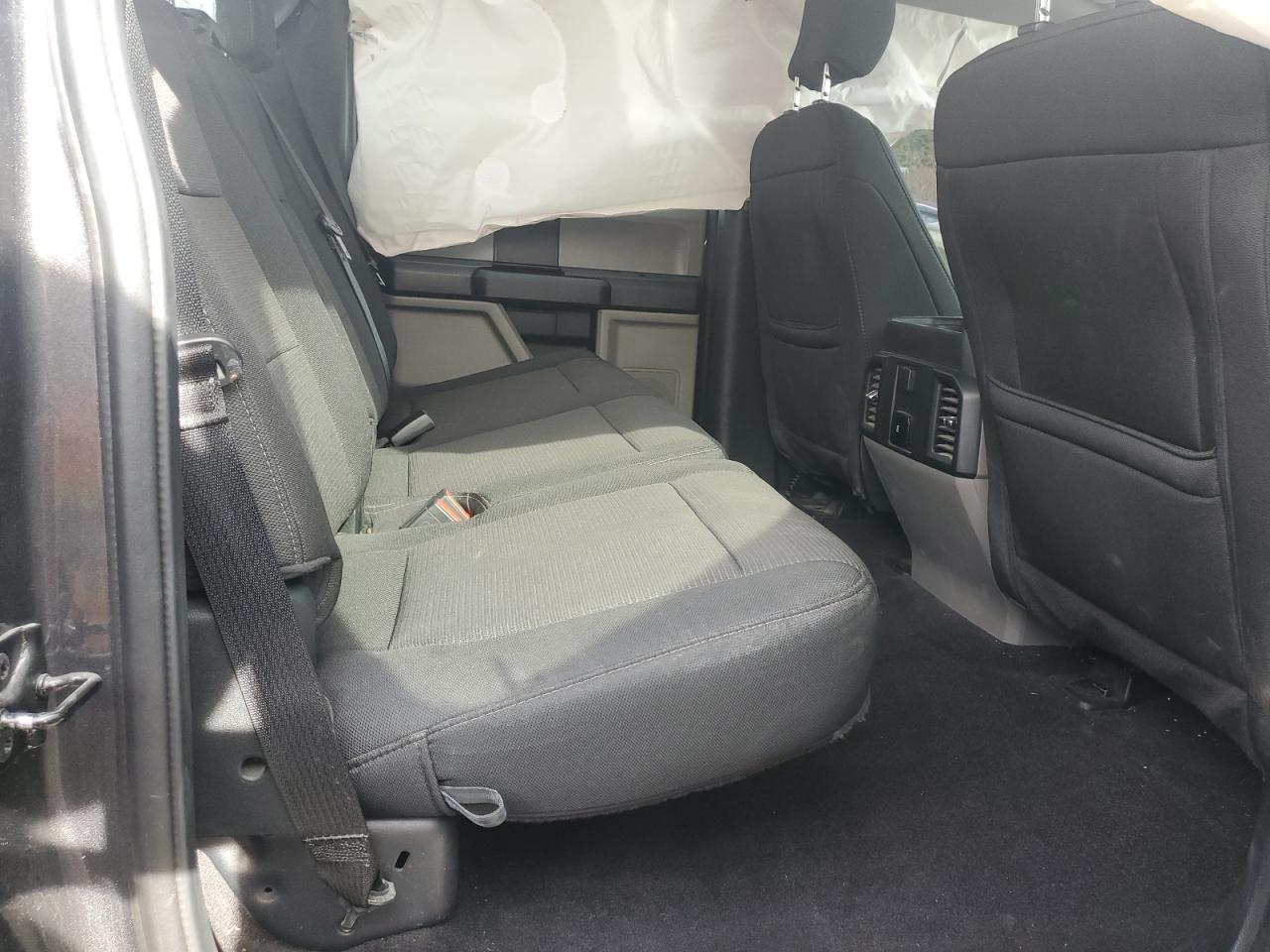 Ford F-150 Supercrew Image 11