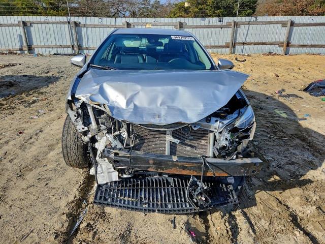 Toyota Corolla L Image 6