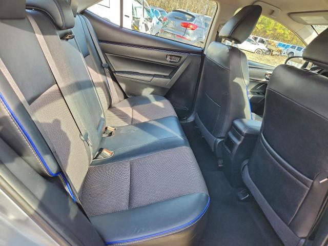 Toyota Corolla L Image 8