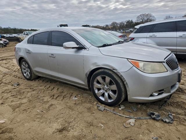 Buick LaCrosse Image 3