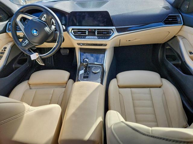 BMW 3 Series Image 5