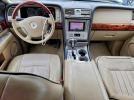 Lincoln Navigator Image 5