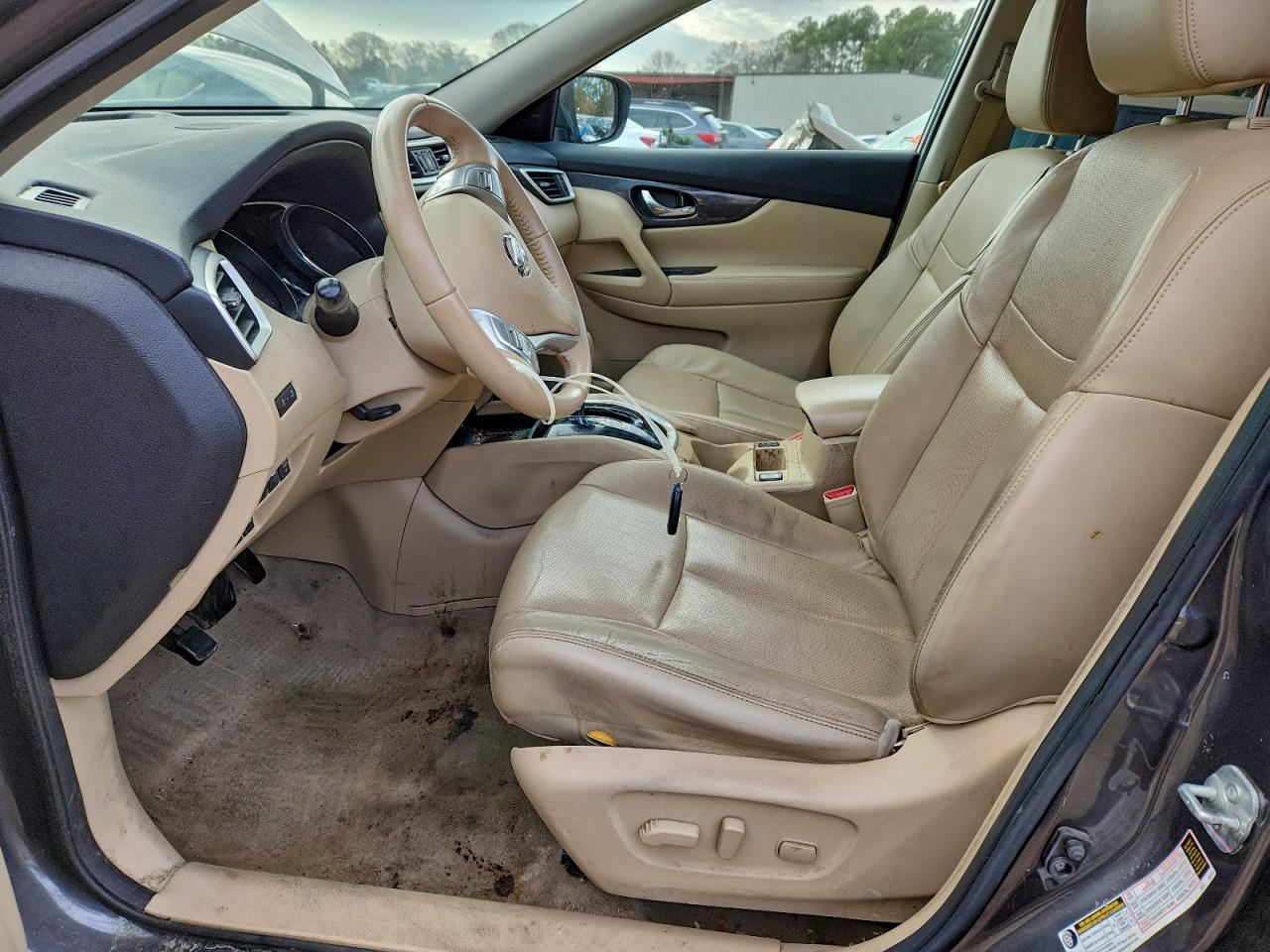 Nissan Rogue S Image 3