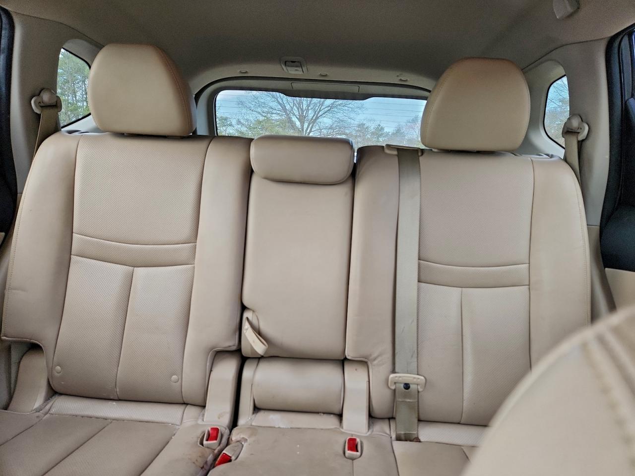 Nissan Rogue S Image 6