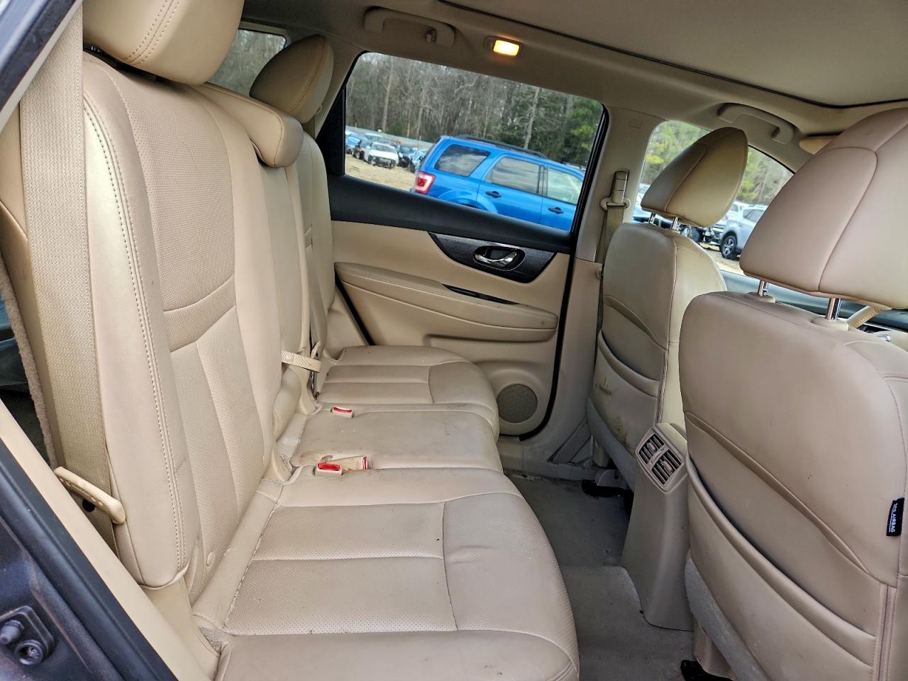 Nissan Rogue S Image 10