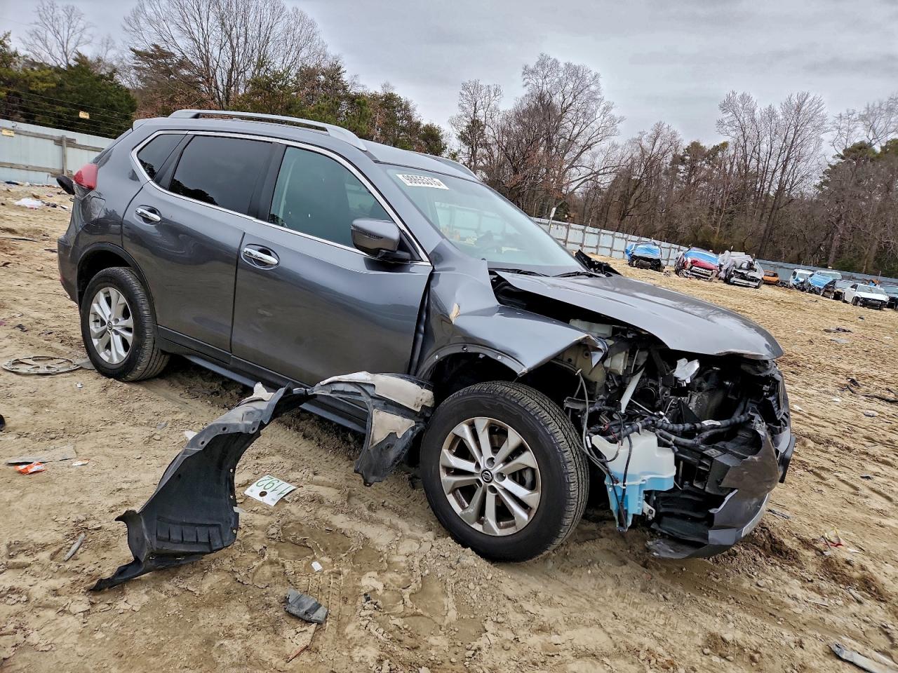 Nissan Rogue S Image 3