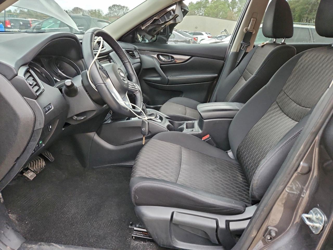 Nissan Rogue S Image 13