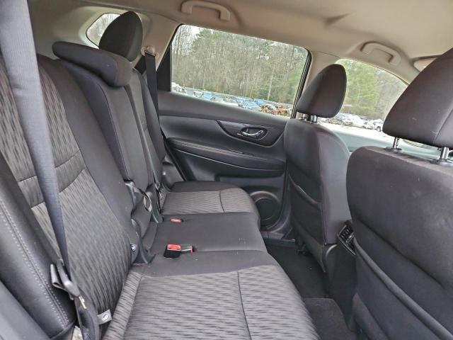 Nissan Rogue S Image 8