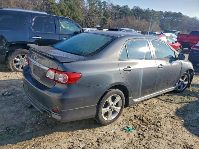 Toyota Corolla Base Image 3