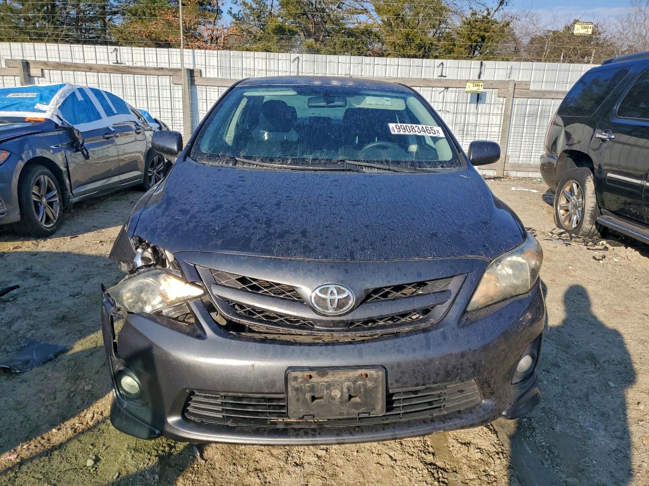 Toyota Corolla Base Image 11