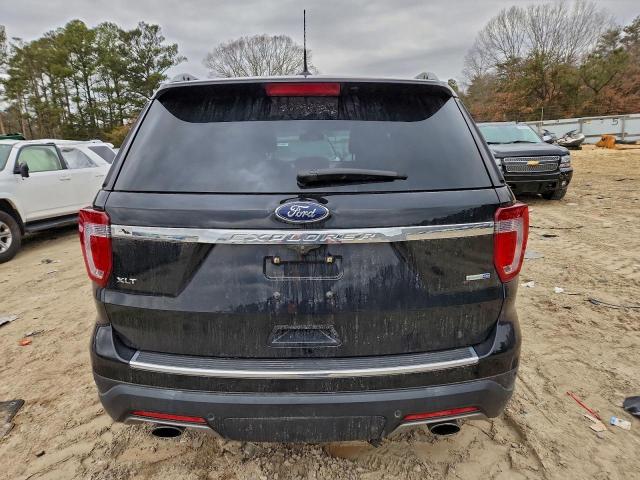 Ford Explorer Xlt Image 2
