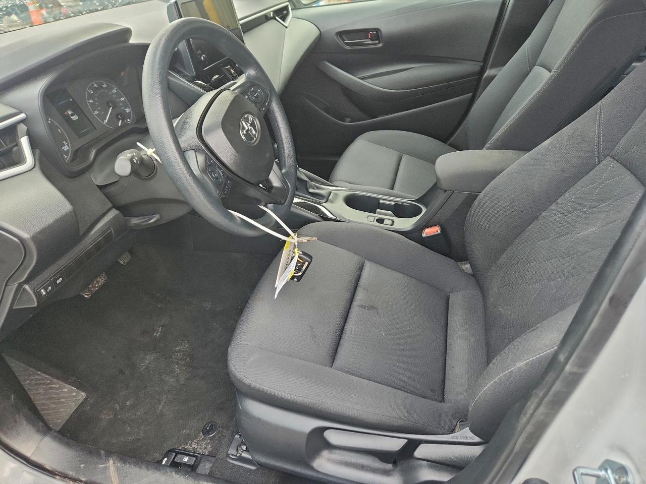 Toyota Corolla Le Image 5