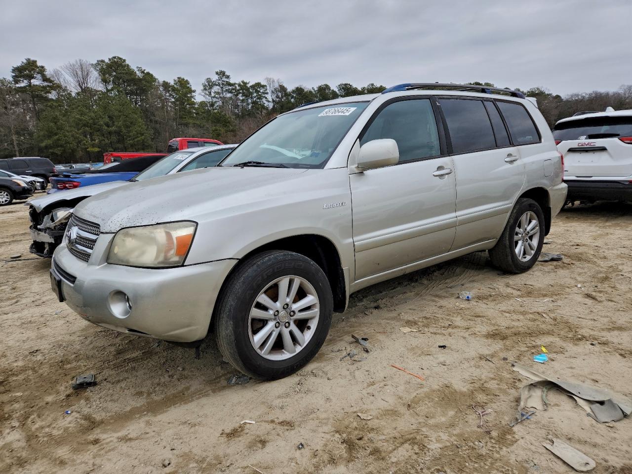 Toyota Highlander Hybrid Image 1