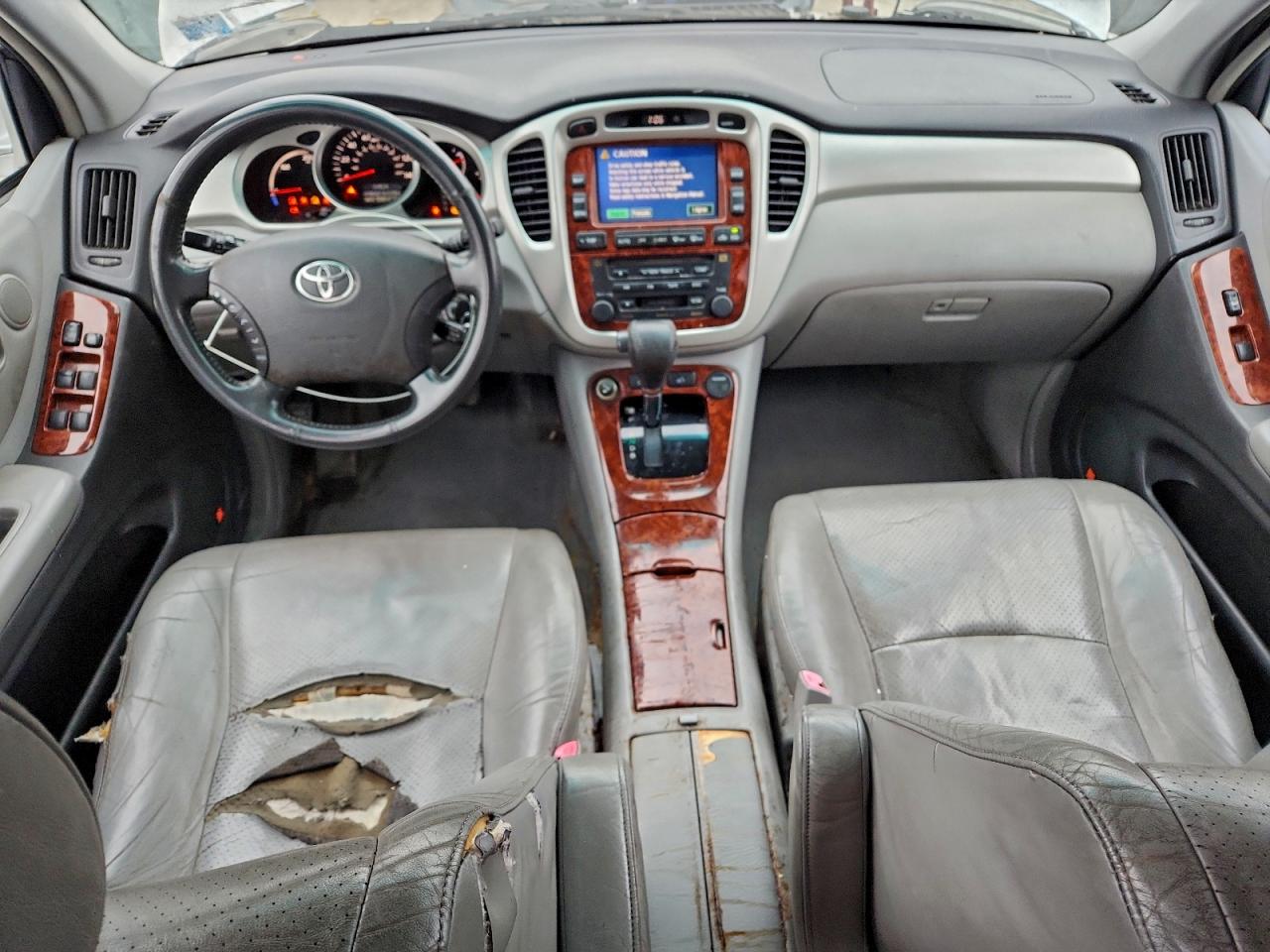 Toyota Highlander Hybrid Image 3