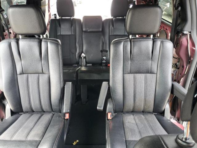 Chrysler Minivan S Image 12