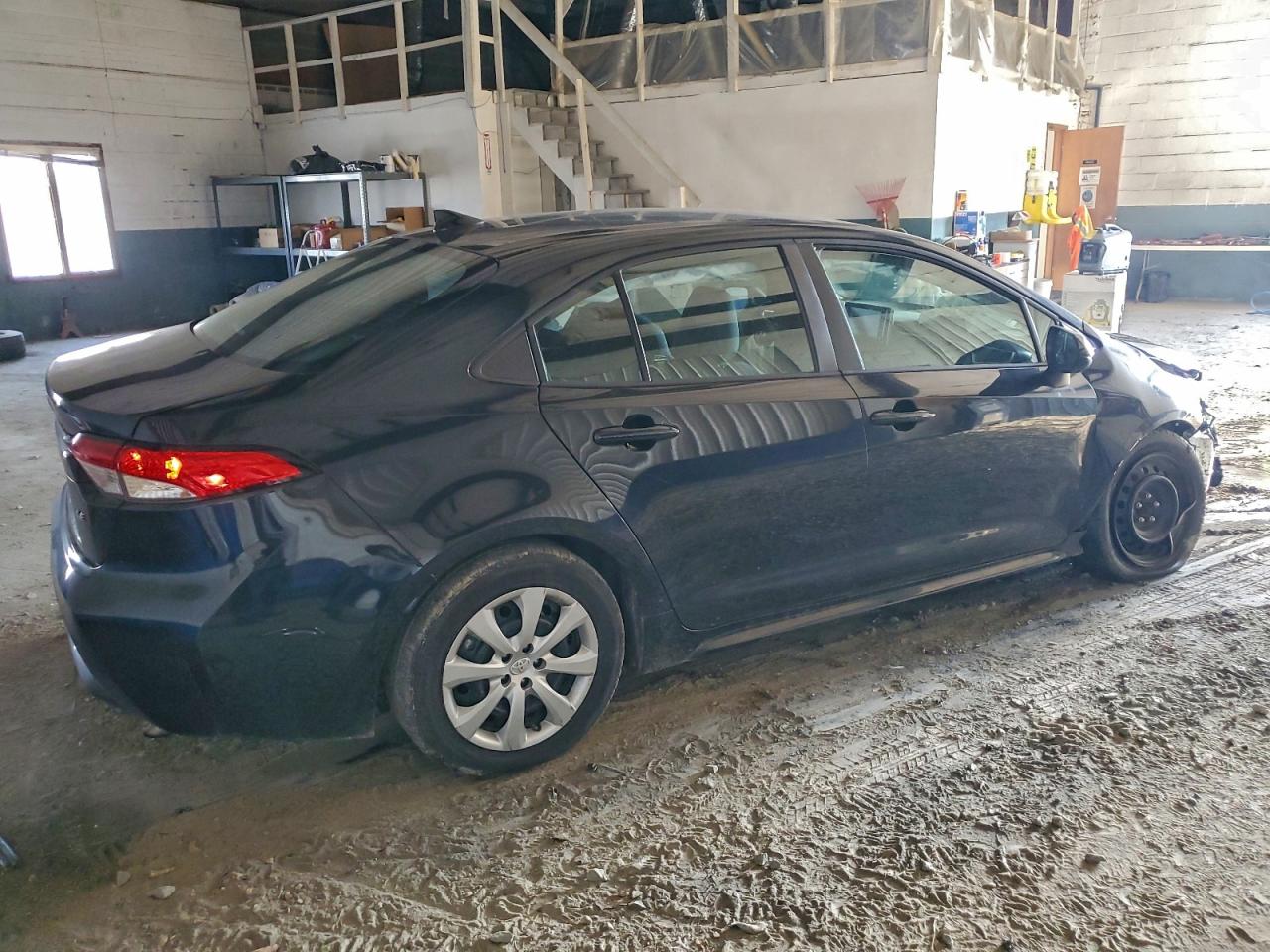 Toyota Corolla Le Image 11