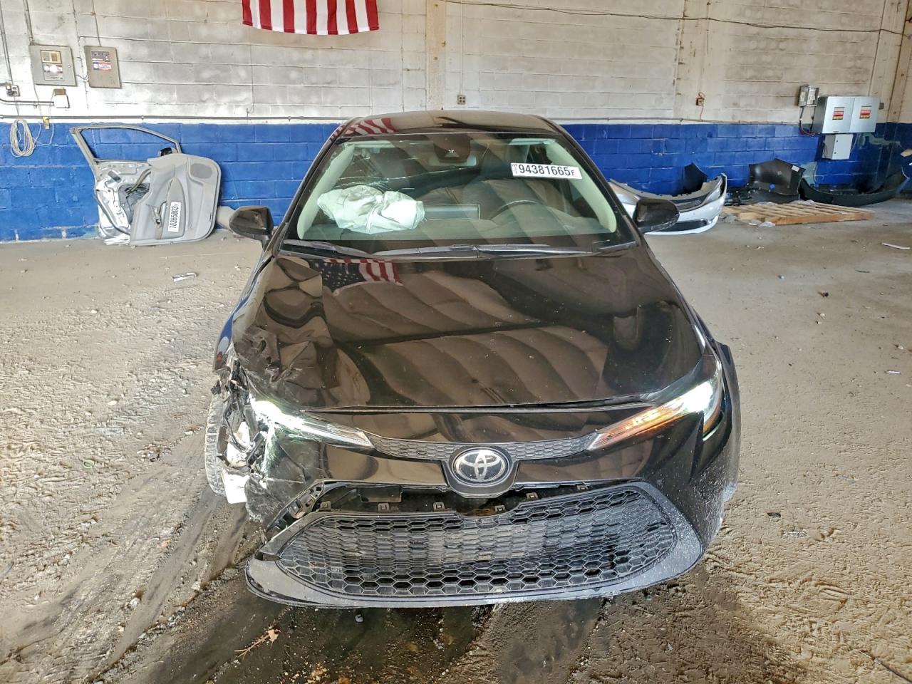 Toyota Corolla Le Image 2