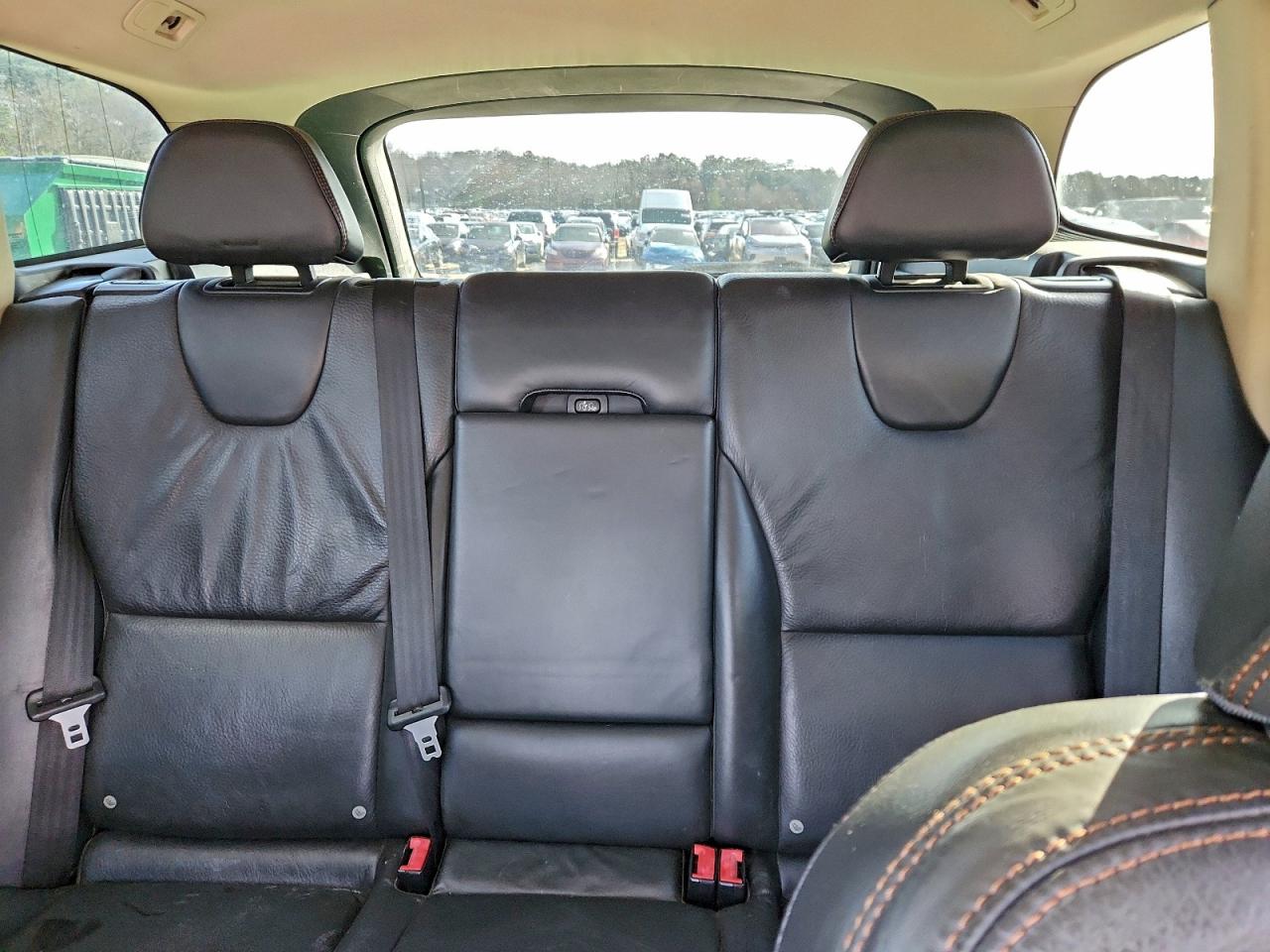 Volvo XC60 3.2 Image 10