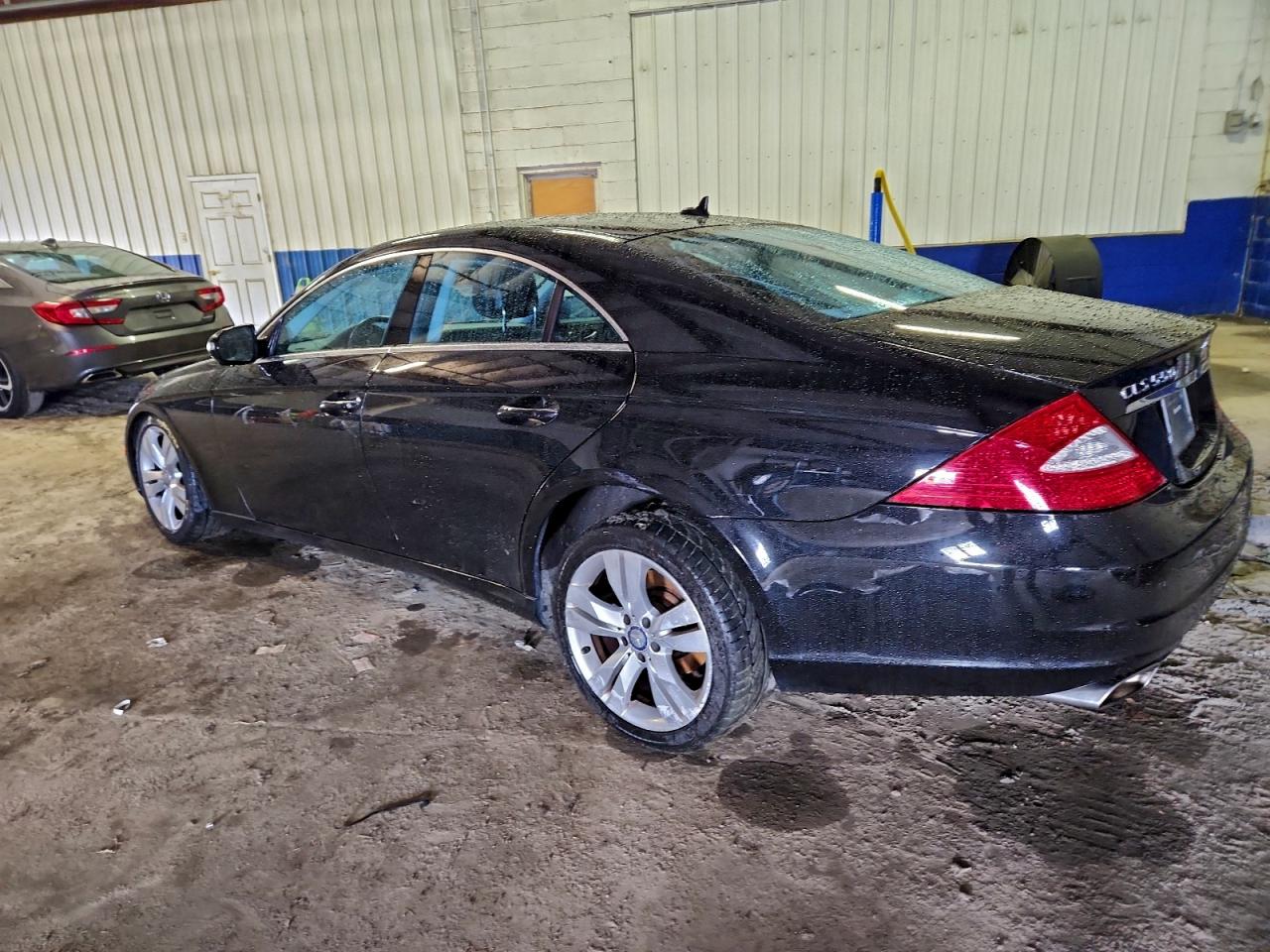 Mercedes-Benz Cls-class 550 Image 8