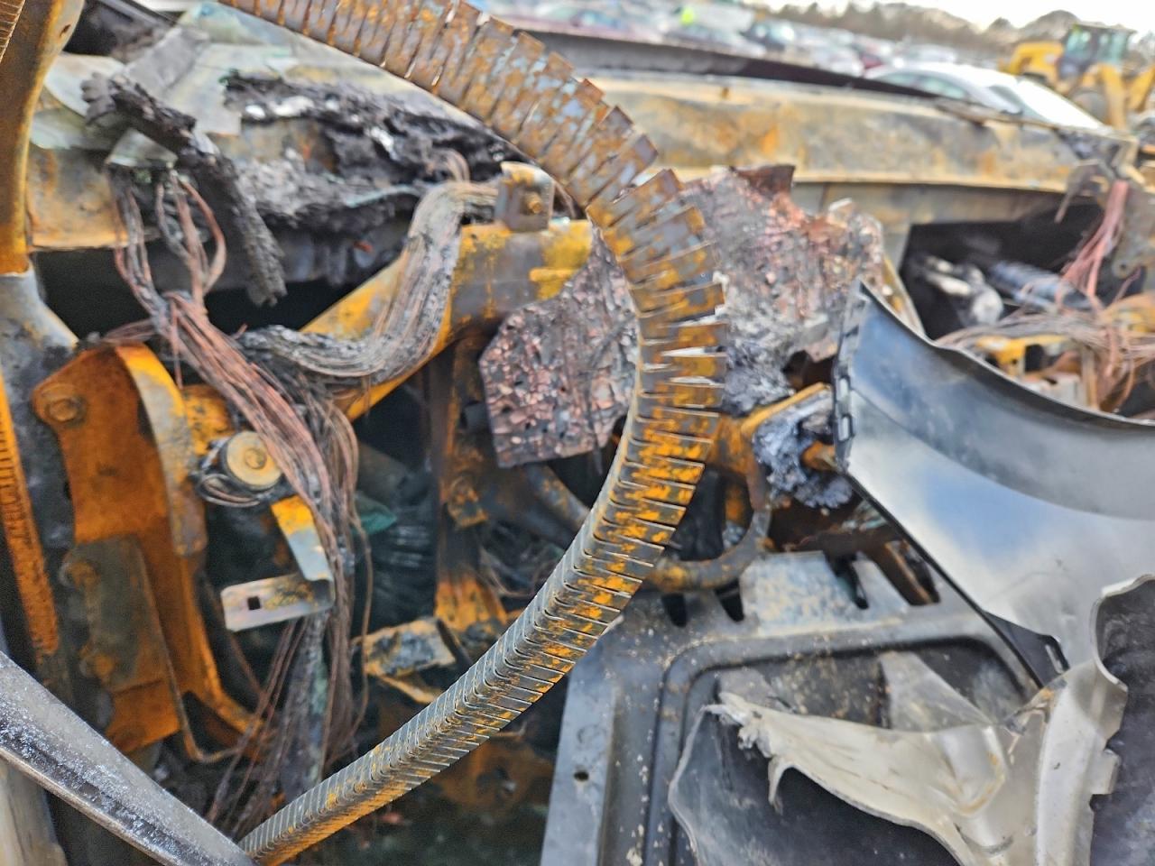 GMC Yukon Denali Image 10