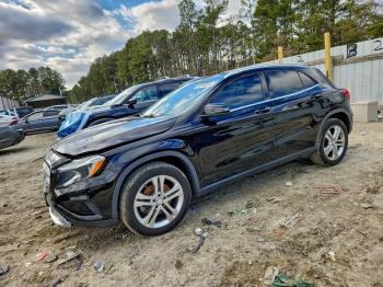  Salvage Mercedes-Benz GLA