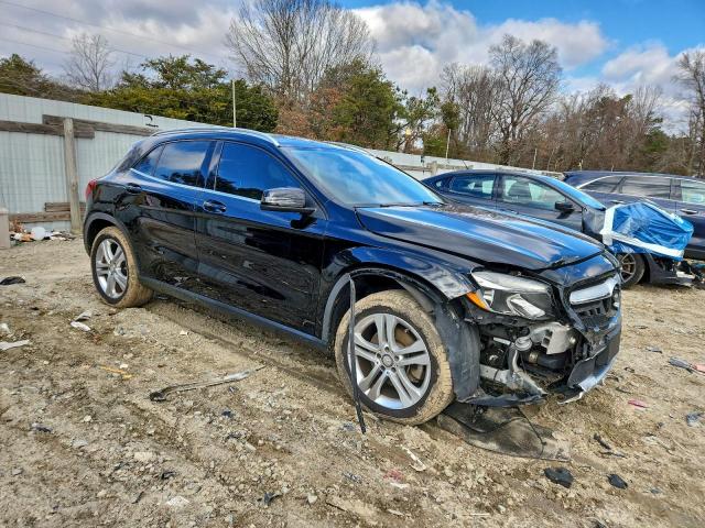 Mercedes-Benz GLA 250 4matic Image 2