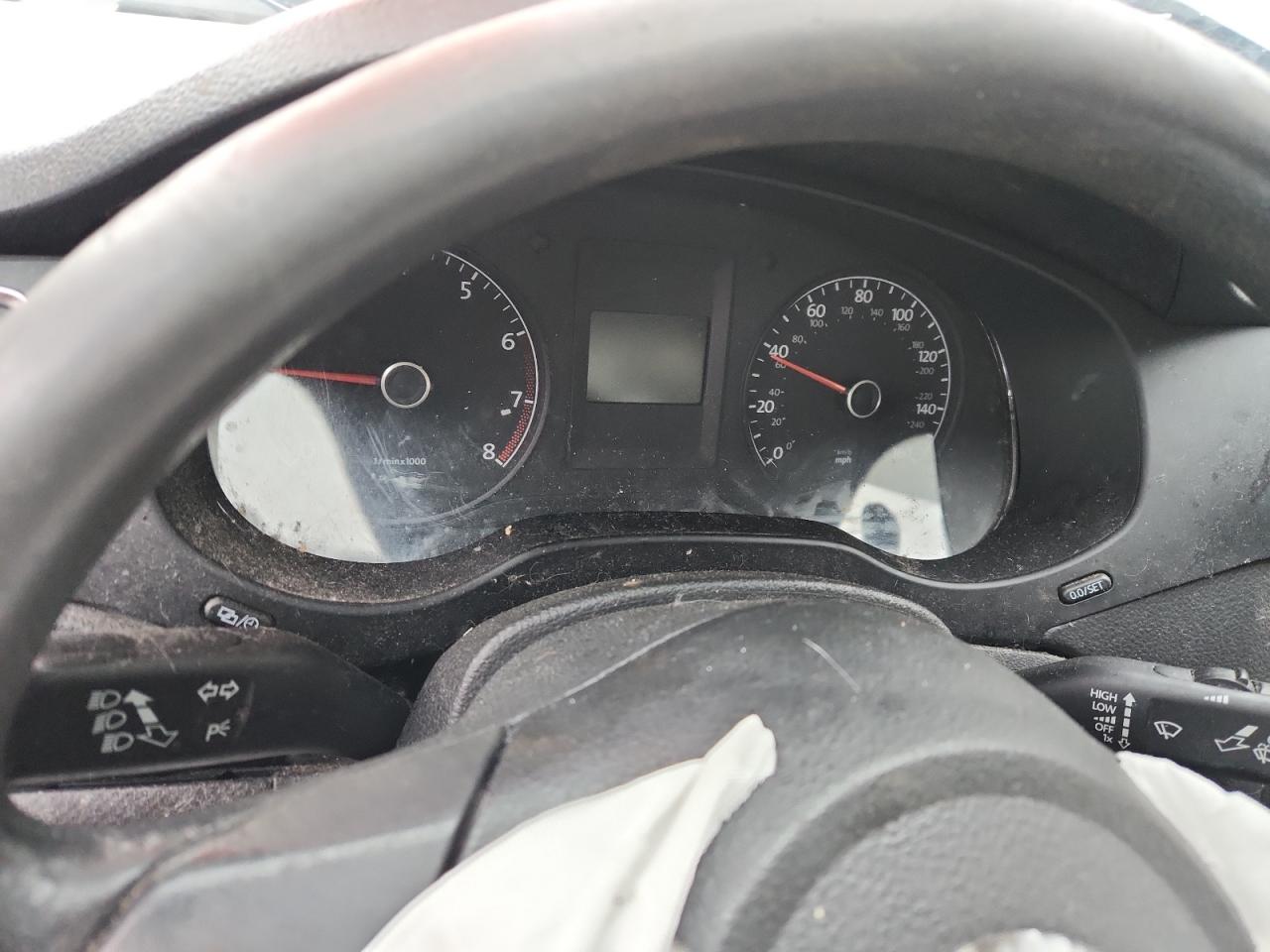 Volkswagen Jetta Base Image 10