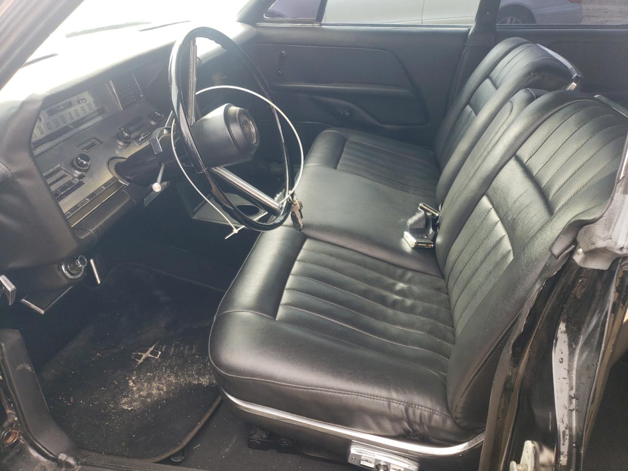 Lincoln Continental Image 11