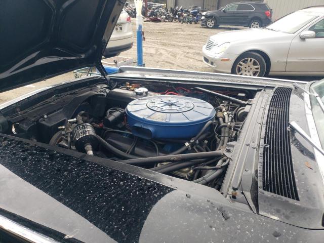 Lincoln Continental Image 8